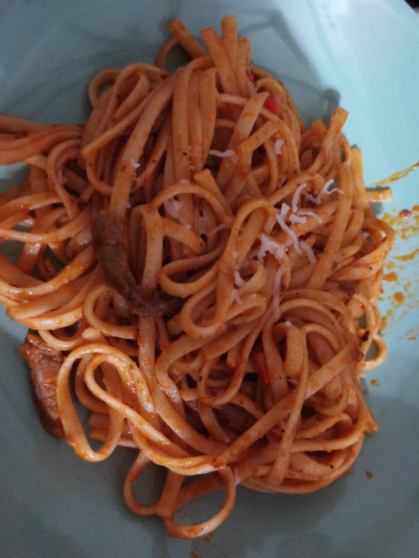 番茄肉酱意大利面