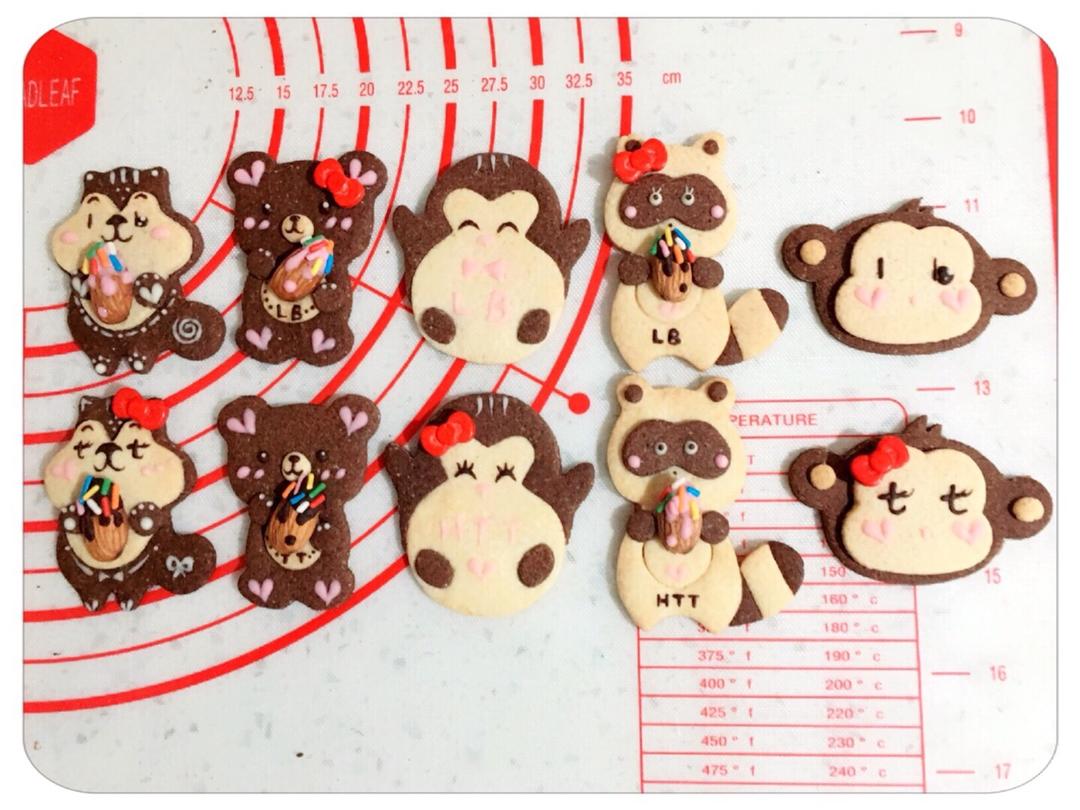 卡通饼干 － 杏仁小松鼠饼干和熊猫饼干