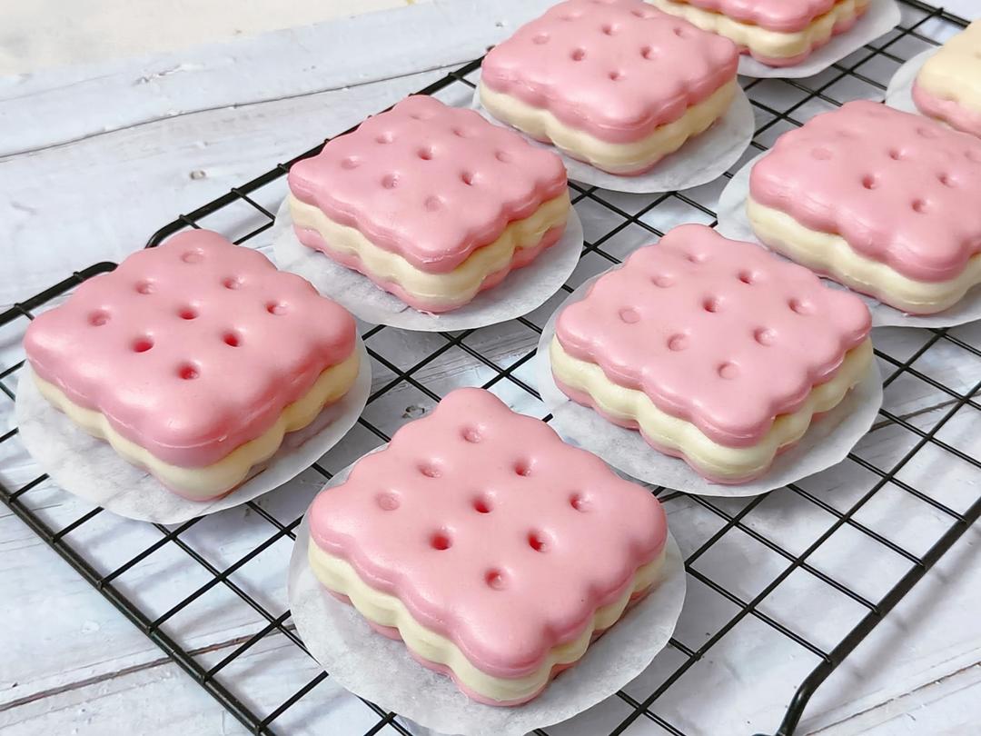 果酱夹心饼干馒头