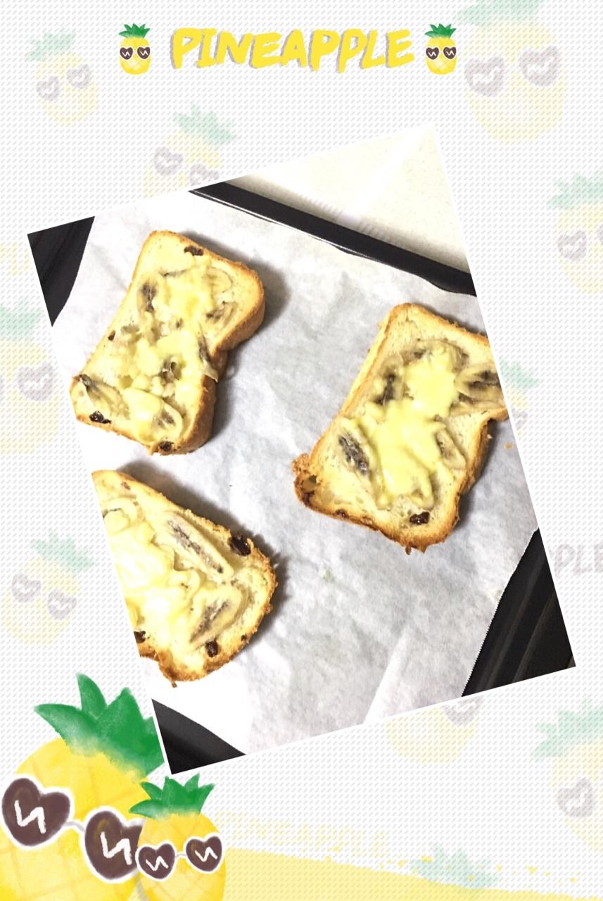 烤蜂蜜味的面包片