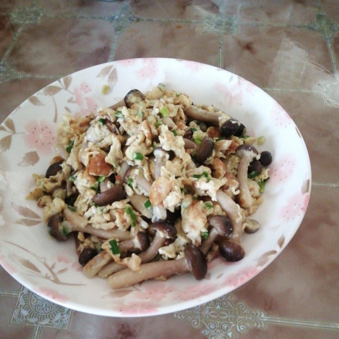 葱香蟹味菇滑蛋