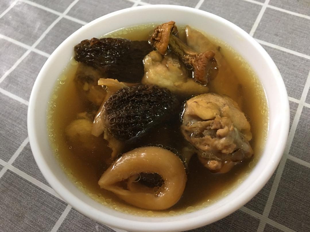 药师推荐对症慢性胃炎食疗方.羊肚菌干贝炖花胶