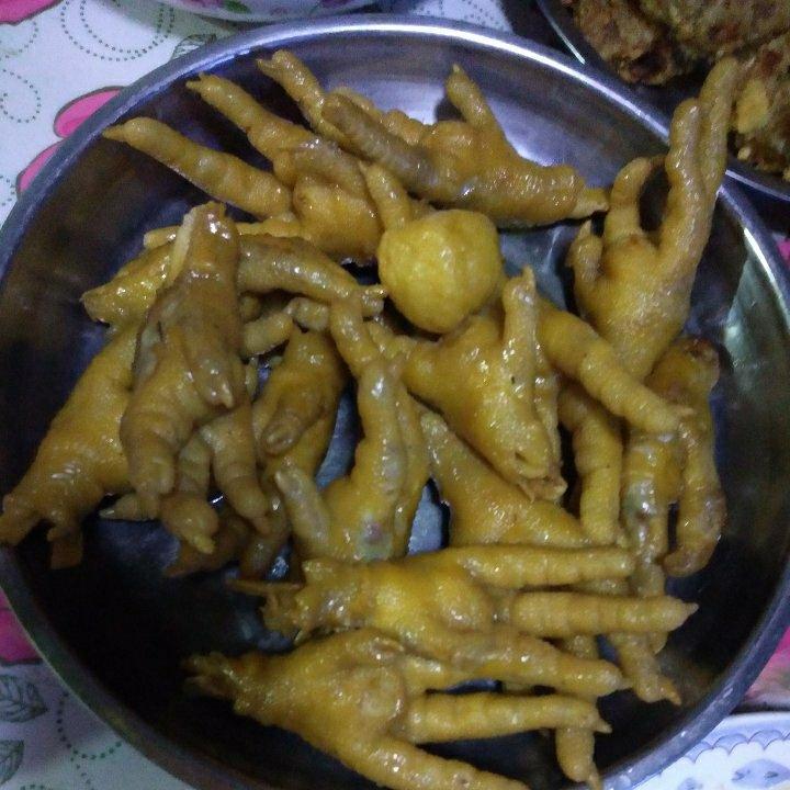 卤鸡脚