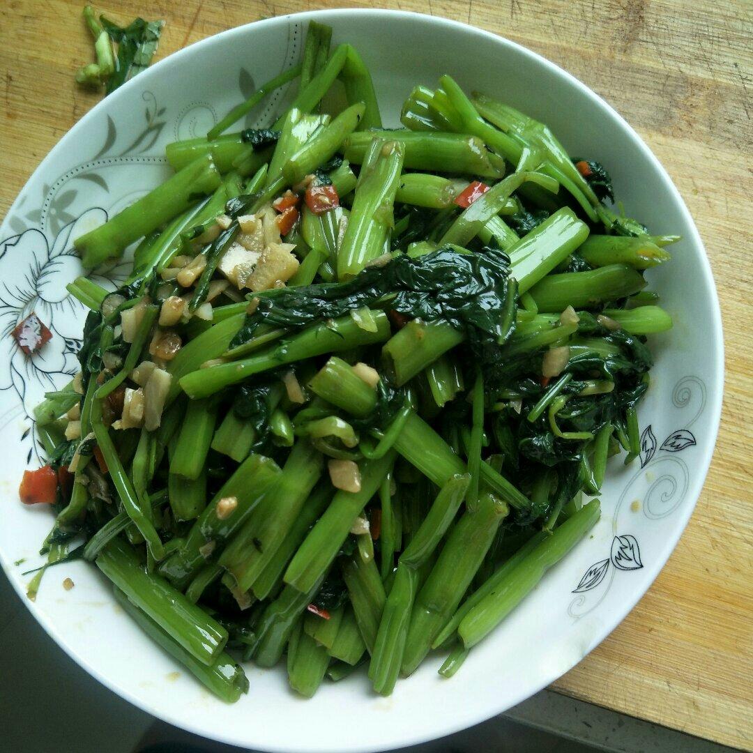 炝炒空心菜（不黑的秘密）