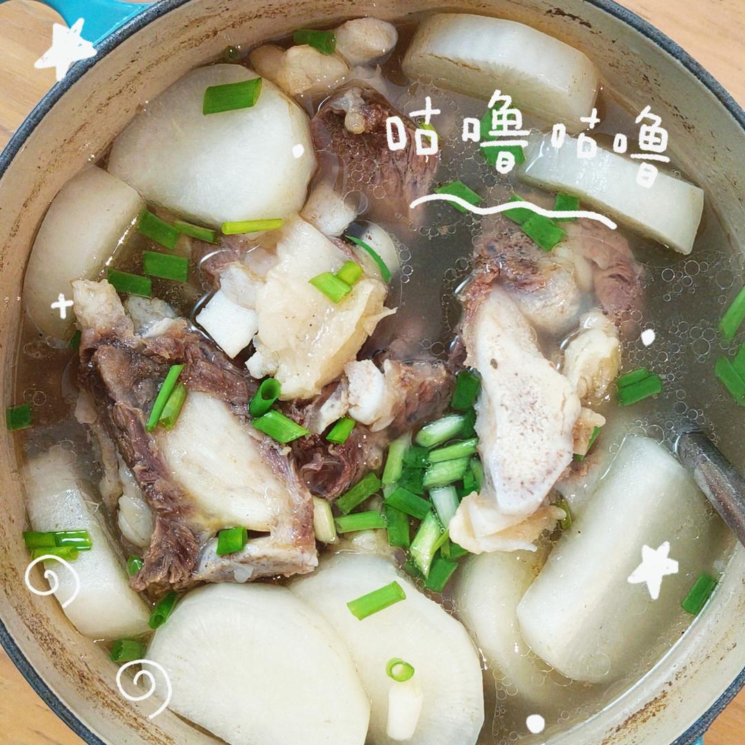 暖身补钙·牛骨萝卜汤