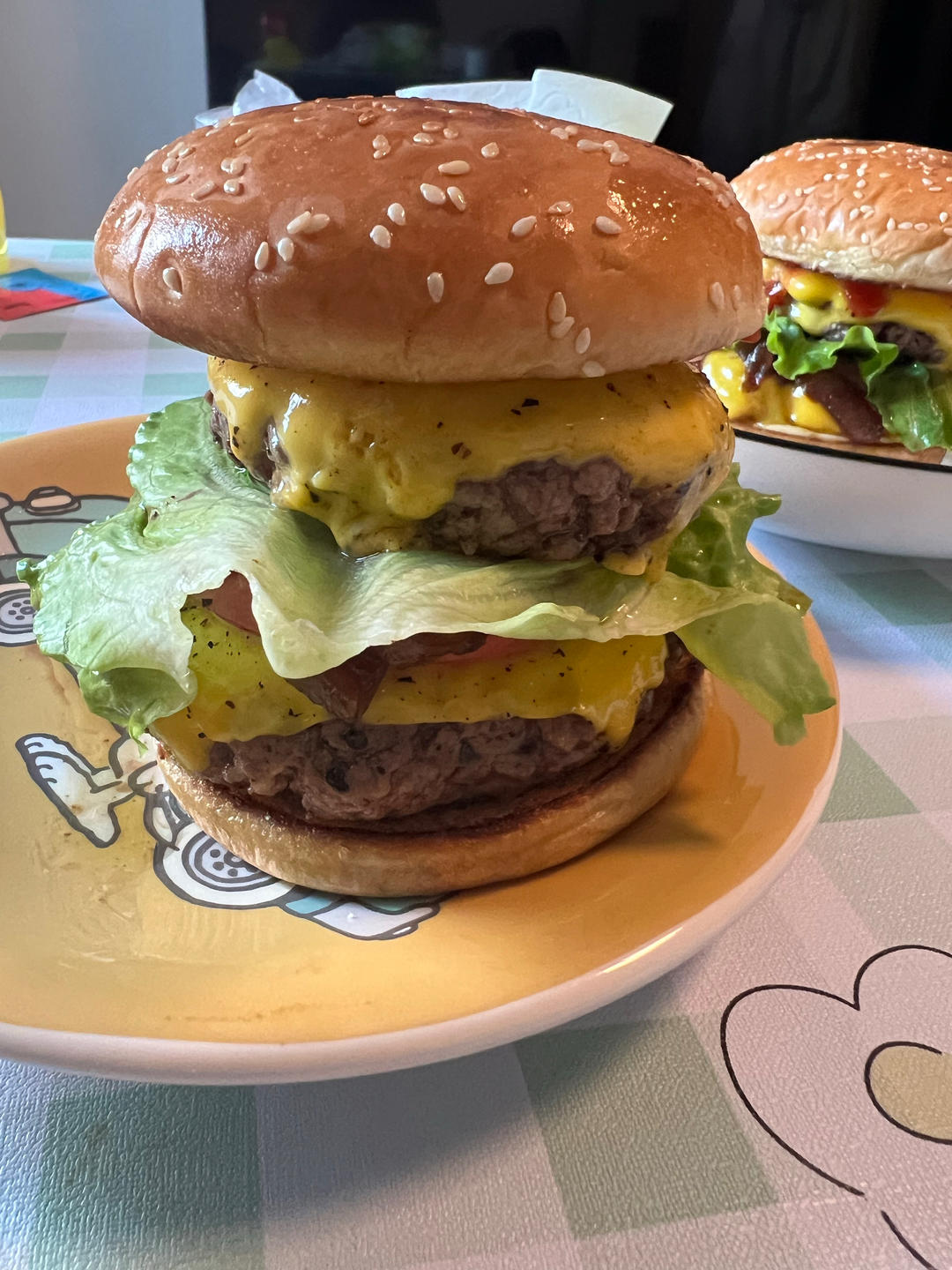 牛肉汉堡 煎出香嫩多汁的牛肉饼