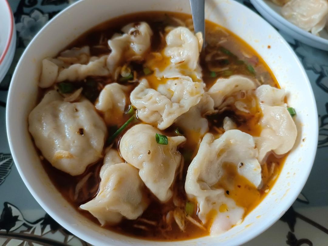 酸汤水饺（在于汤料）