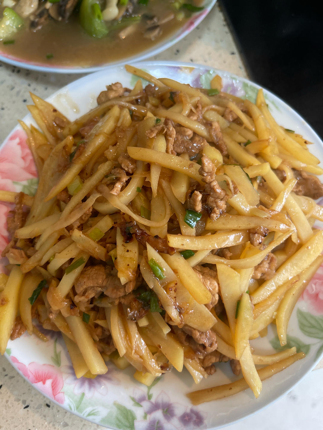 简单快手的土豆丝炒肉丝！拌饭绝绝子！！