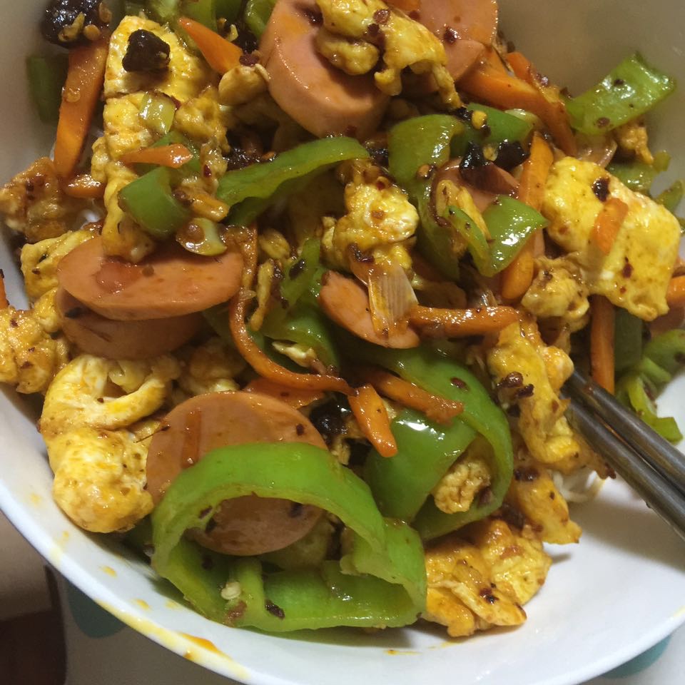 尖椒鸡蛋炸酱面