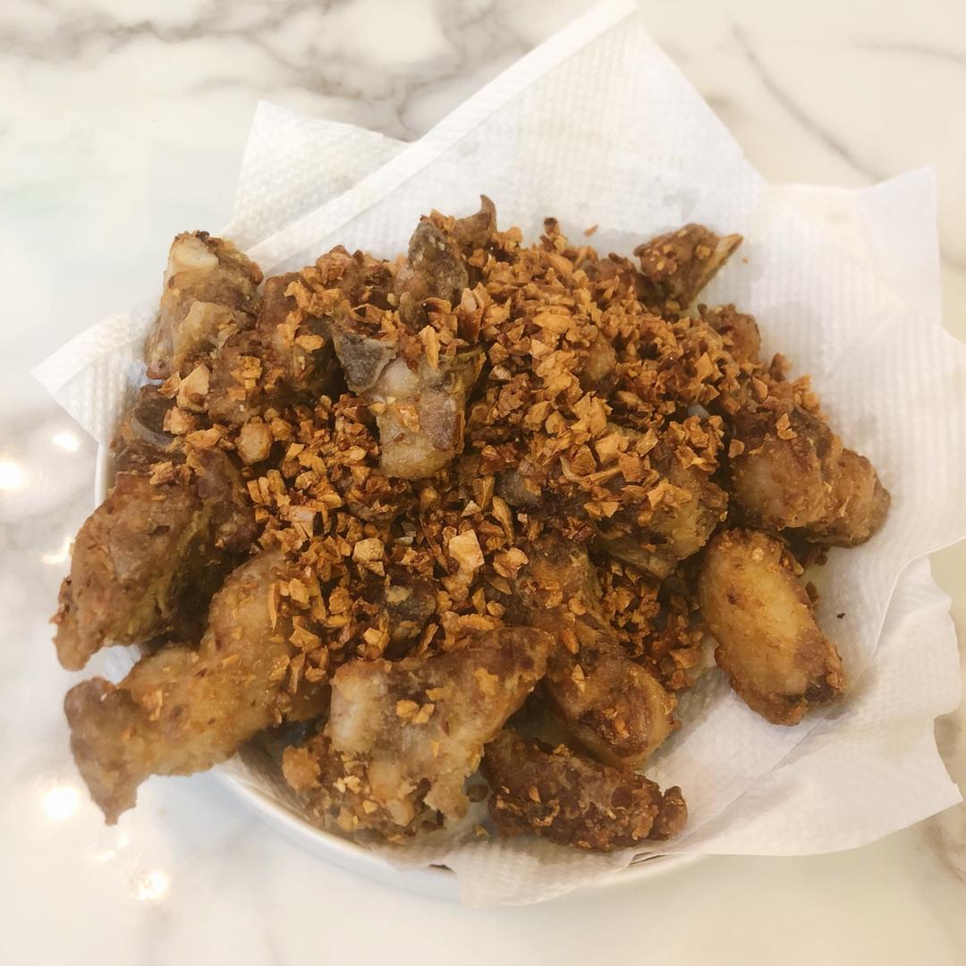 金牌蒜香排骨