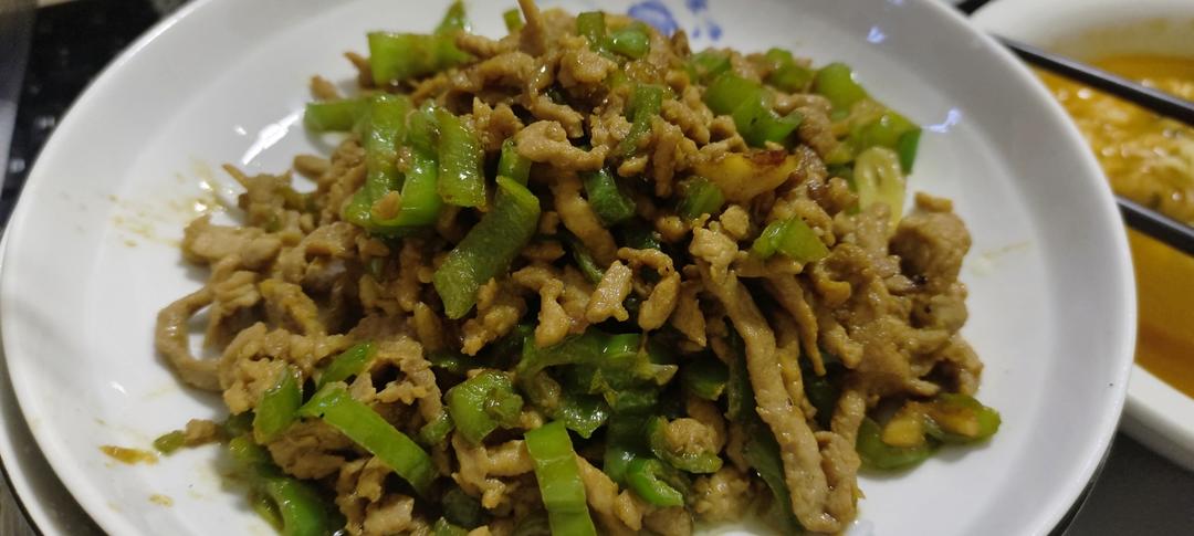 ‼️好吃到舔盘的青椒肉丝盖浇饭