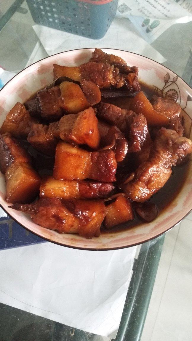 秋ぁ浅あ草做的不焯水不放油的家常红烧肉