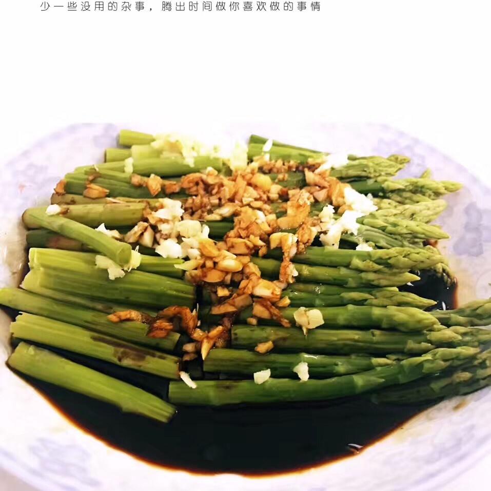 鲜味油淋芦笋
