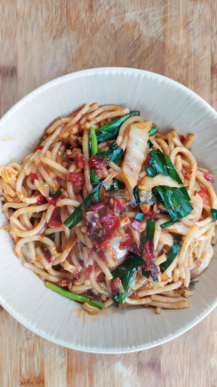 山猫野菜做的昆明炒米线