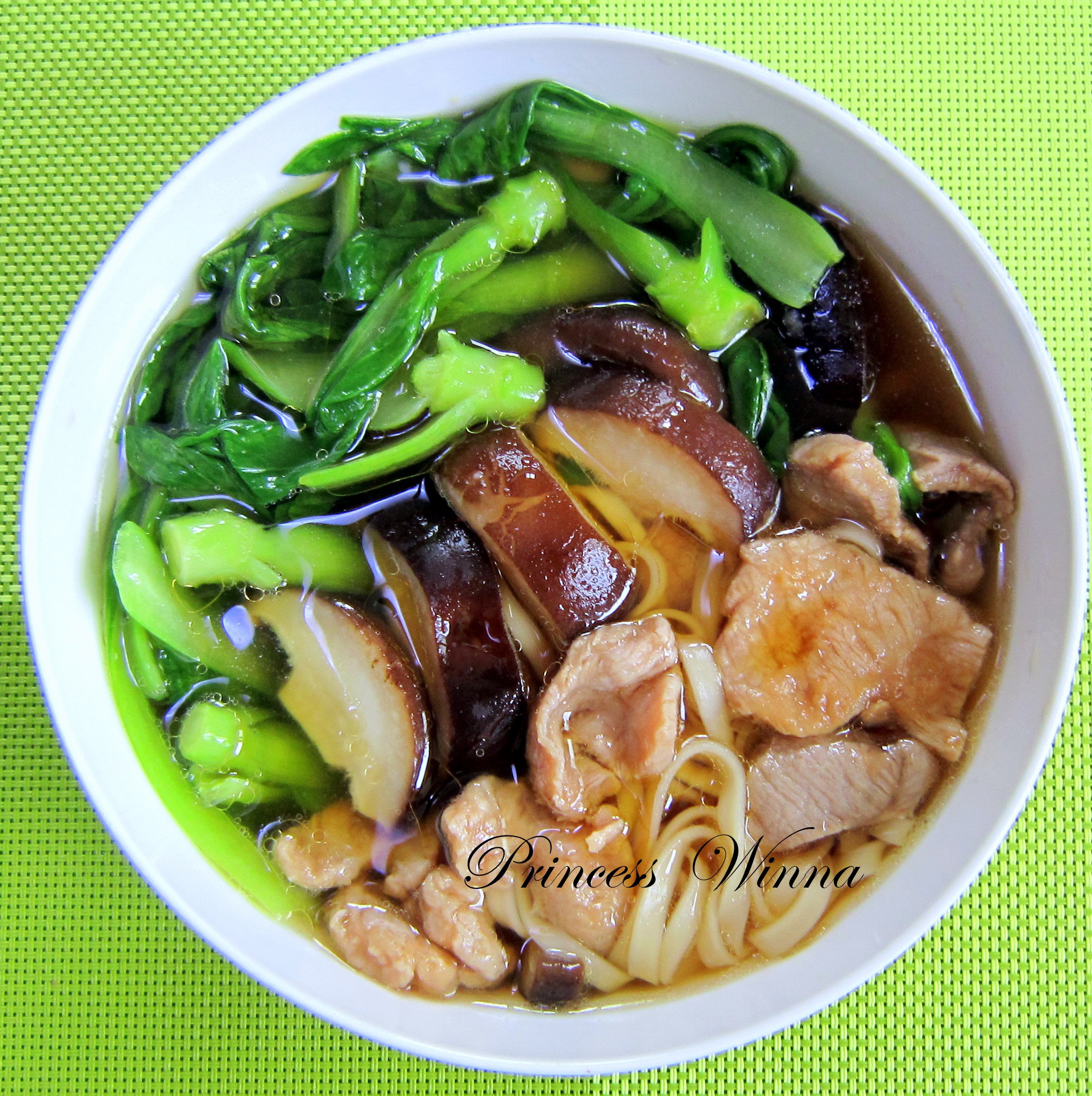 舌尖上的格格做的青菜香菇面