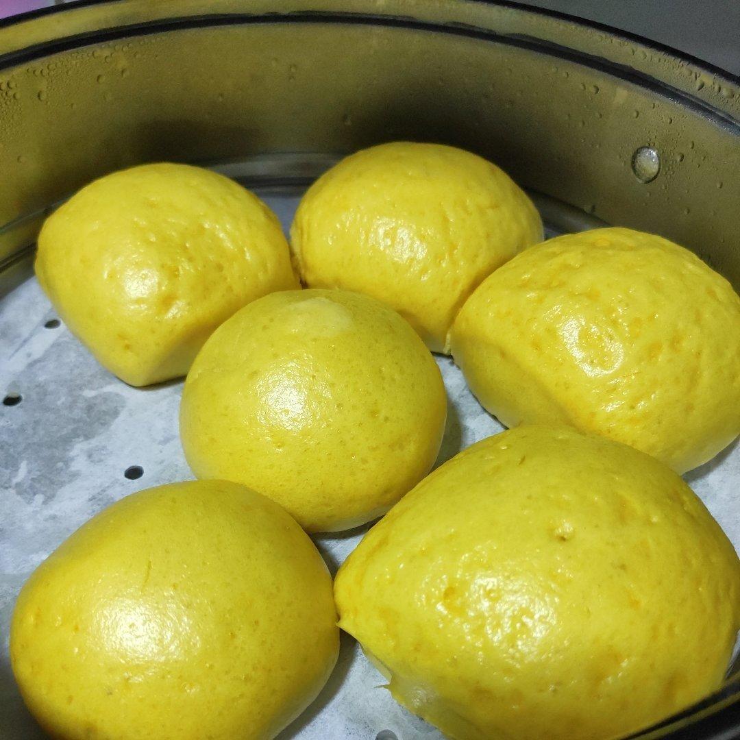 新手也可以--详解如何做出人见人爱、金黄的南瓜馒头