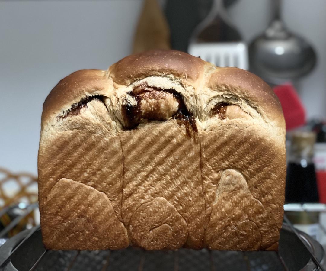 一整个蛋吐司（超好记的万能吐司配方）