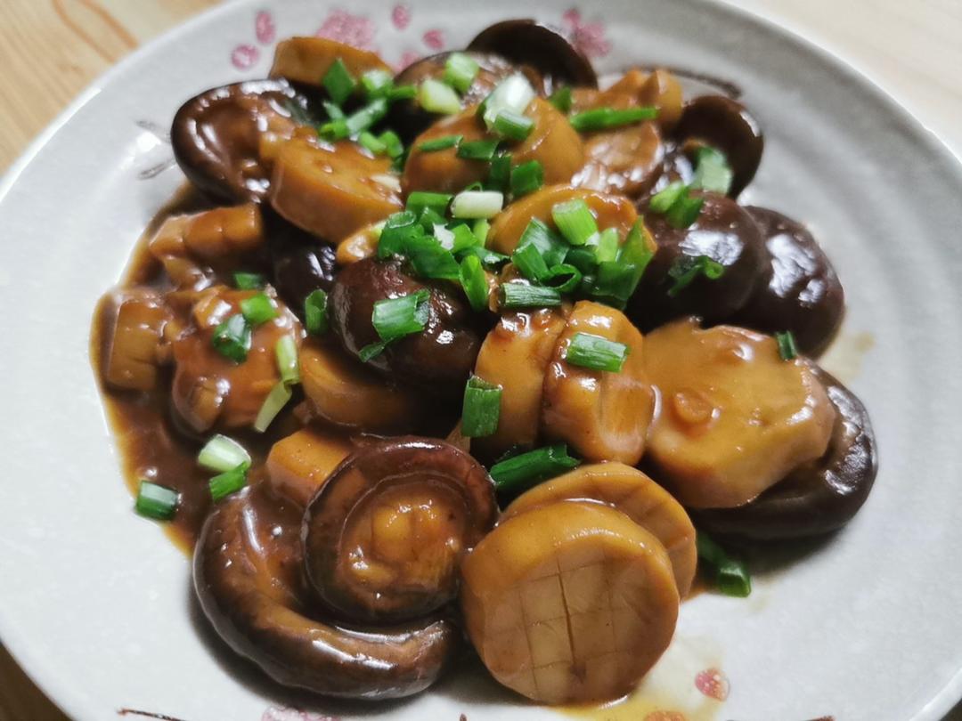 小野猫子1994做的鲜嫩多汁,比鲍鱼还好吃红烧香菇