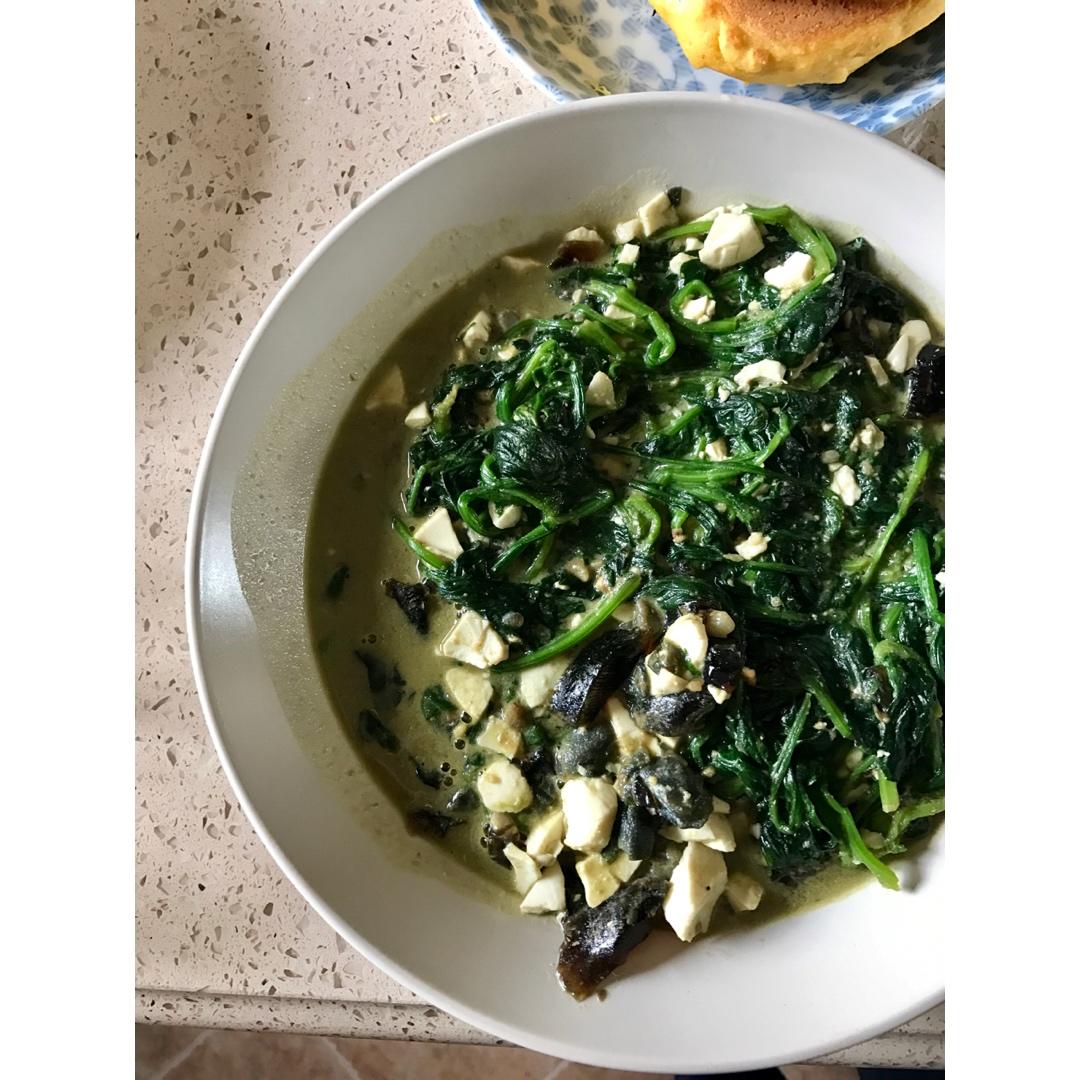 金银蛋上汤菠菜