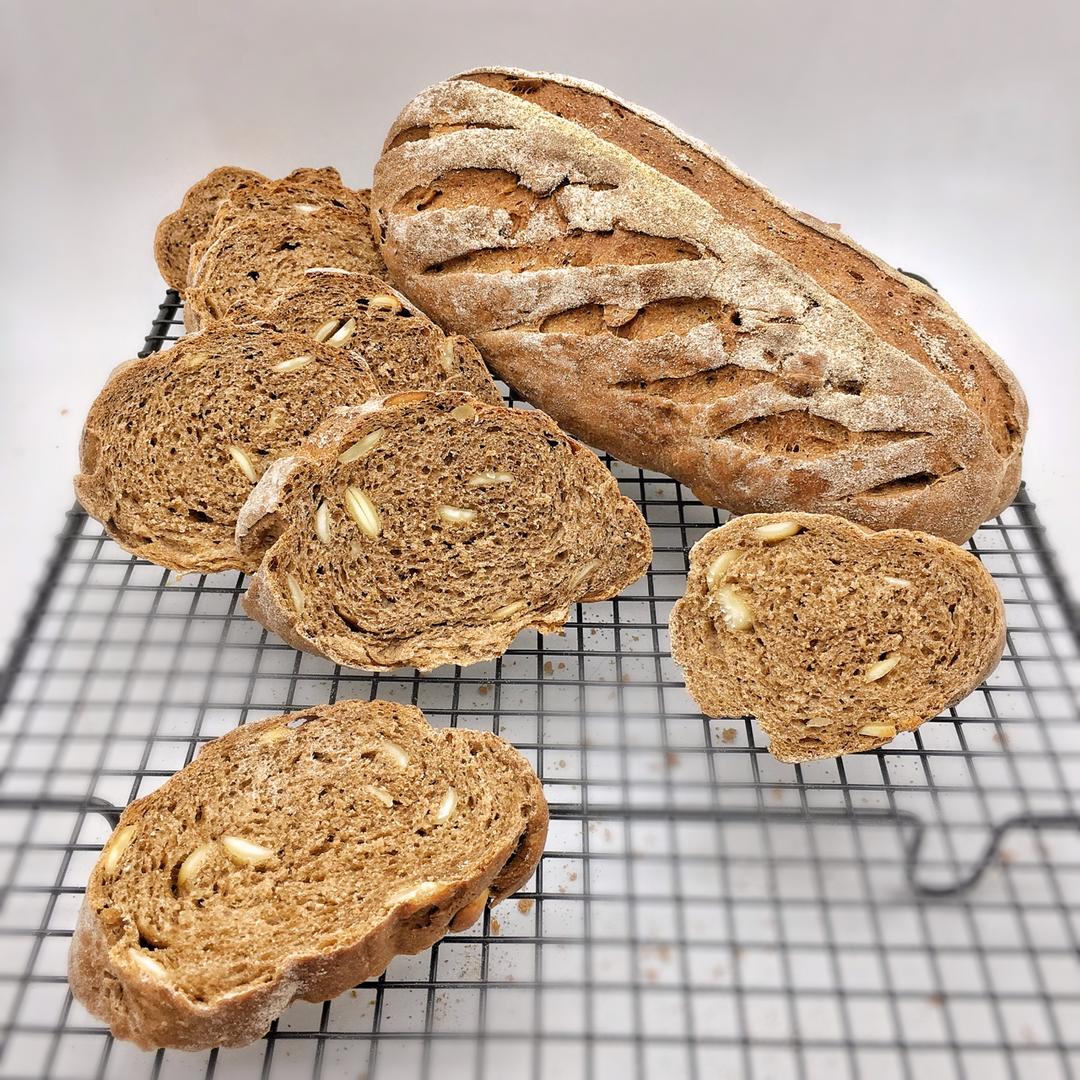 全麦蔓越莓软式欧包（免揉）