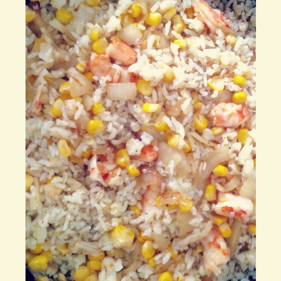豌豆玉米虾仁炒饭