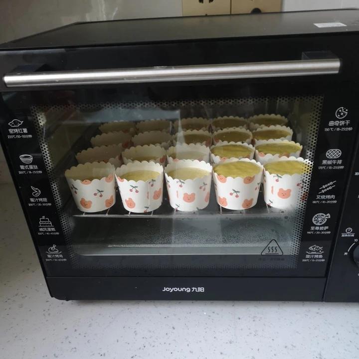 轻乳酪芝士纸杯蛋糕