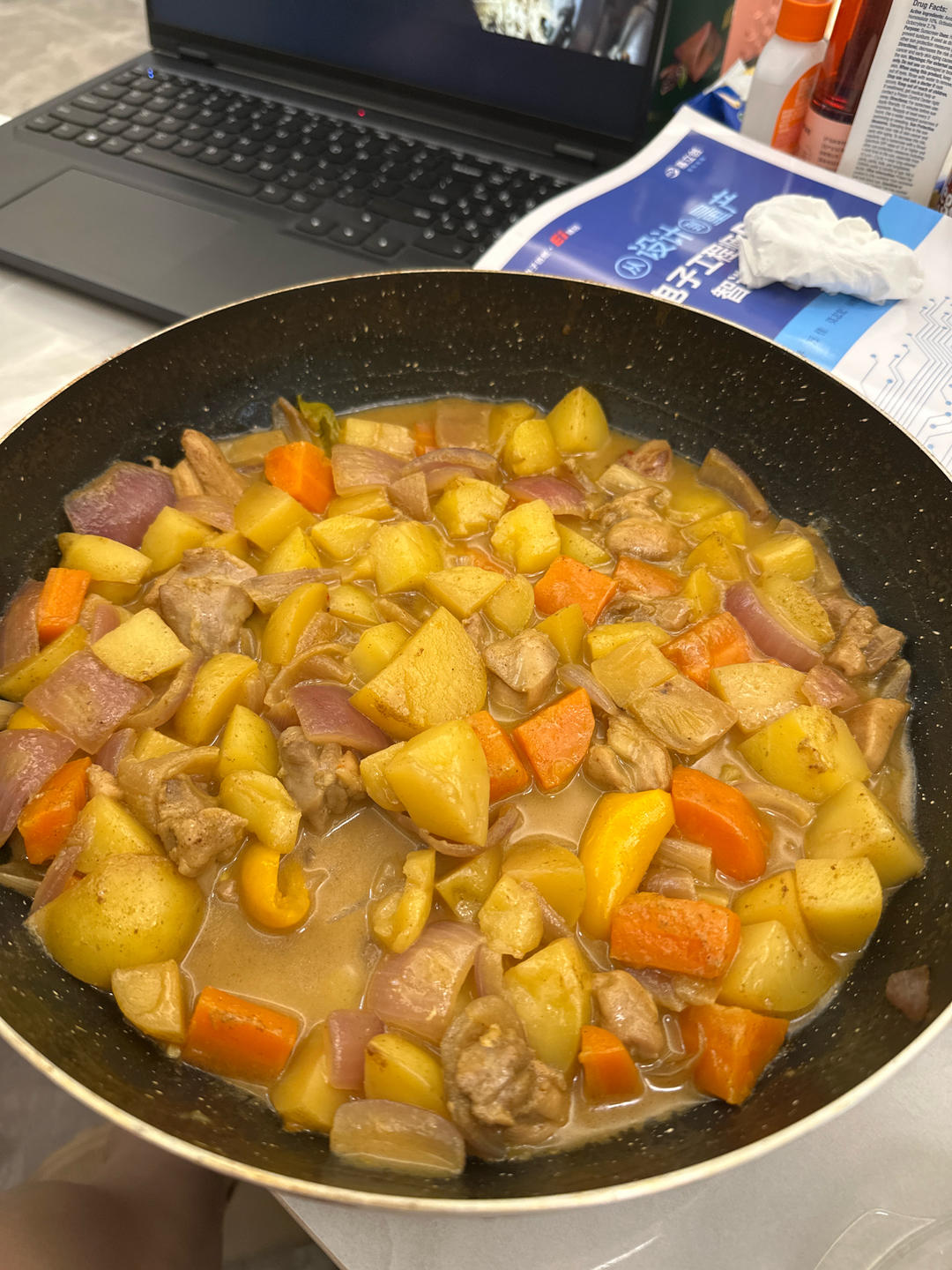 咖喱土豆鸡块