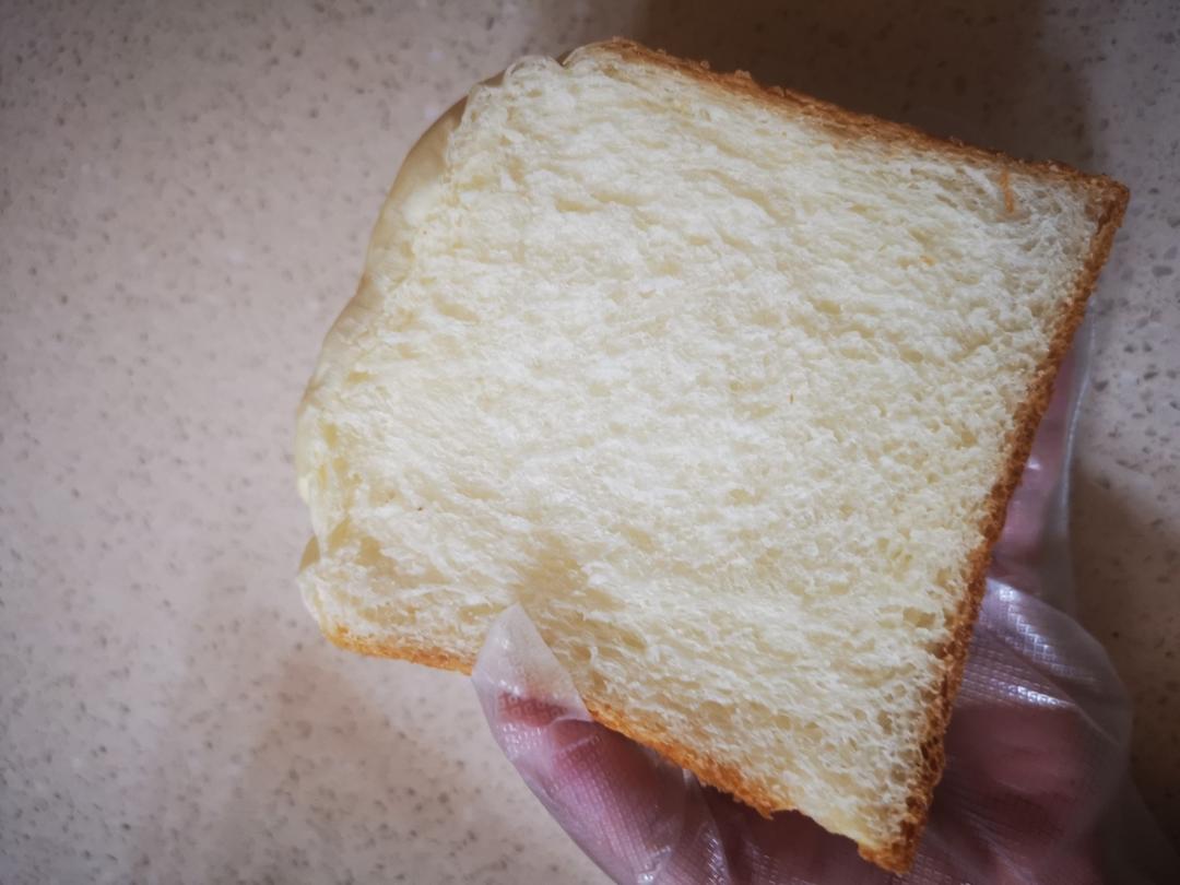 【曼达小馆】松松软软还带奶香的西式大馒头：牛奶吐司