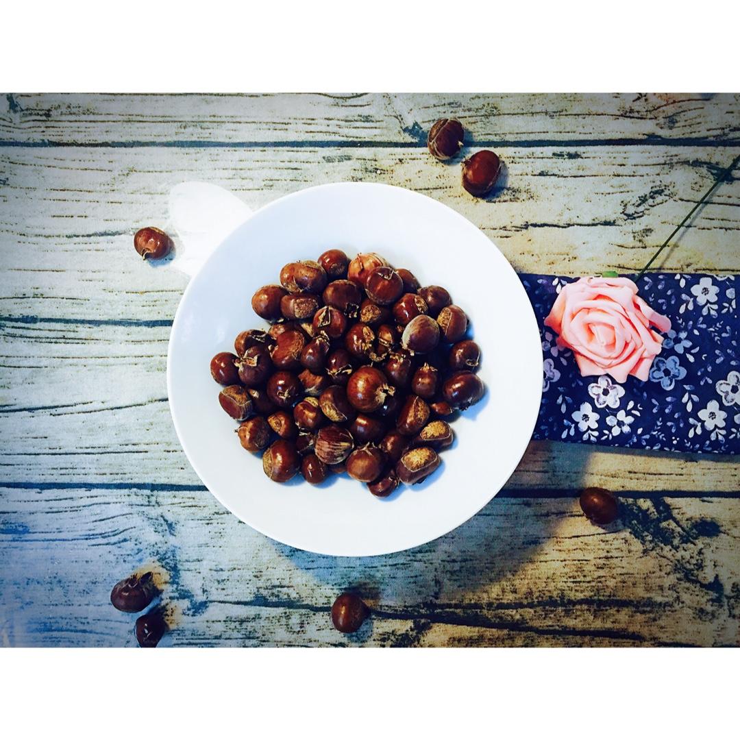 慵懒美丽的栗子