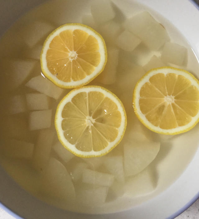 柠檬冰糖梨