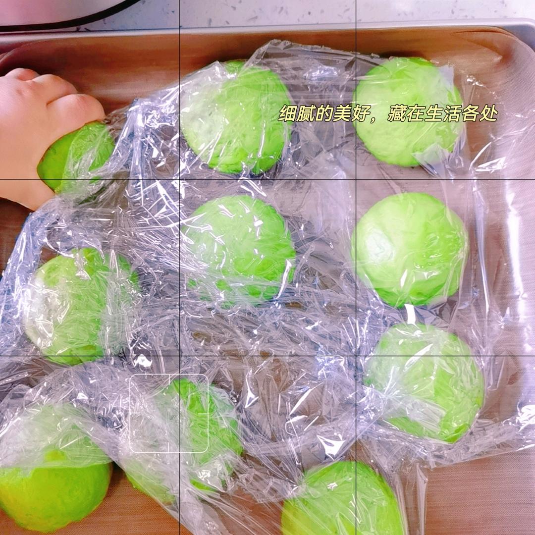 抹茶豆沙奶酪软欧包