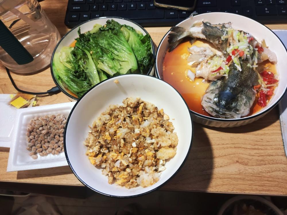 10分钟做 清蒸鲈鱼 （附切鱼图解）