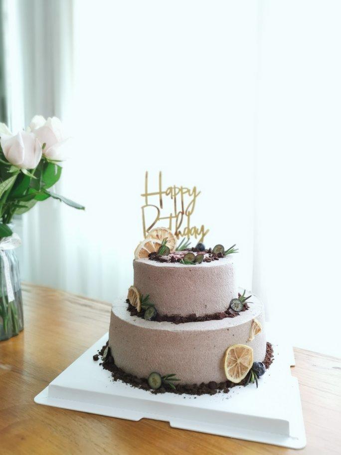 磕蛋糕的日子里……