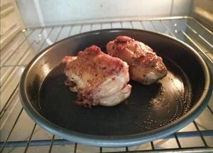 黄油蒜香烤鸡腿的做法 步骤4