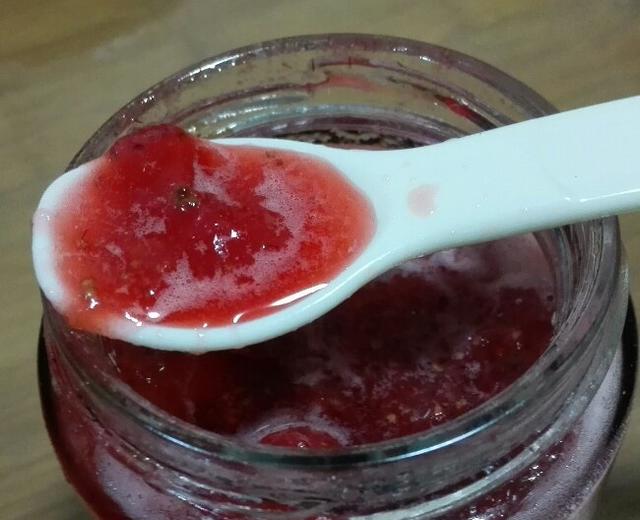 手工大果粒草莓酱的做法