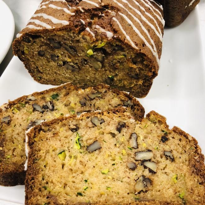 zucchini and pecan bread-西葫芦核桃蛋糕的做法