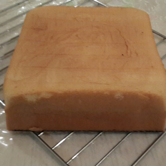 超简单完美戚风蛋糕（6寸2蛋）附打发、翻拌、脱模视频