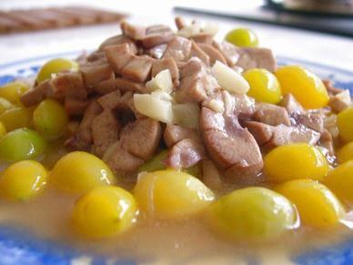 腰花焖白果的做法