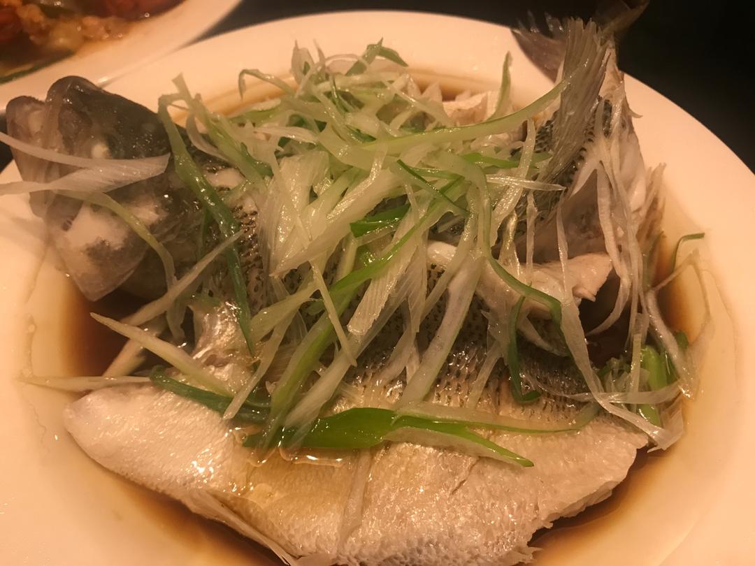 清蒸鲈鱼