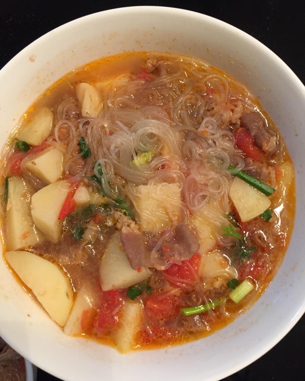 番茄土豆肥牛锅