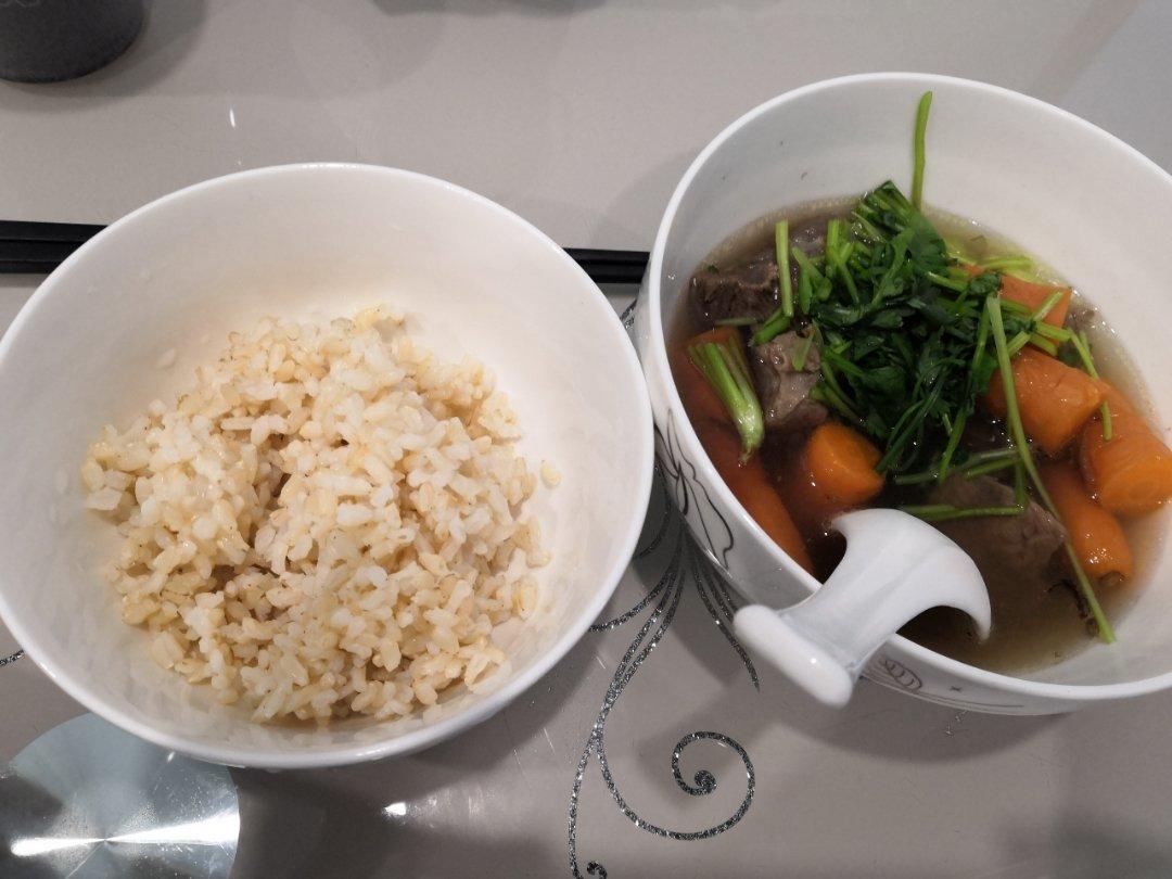 红烧牛腱面