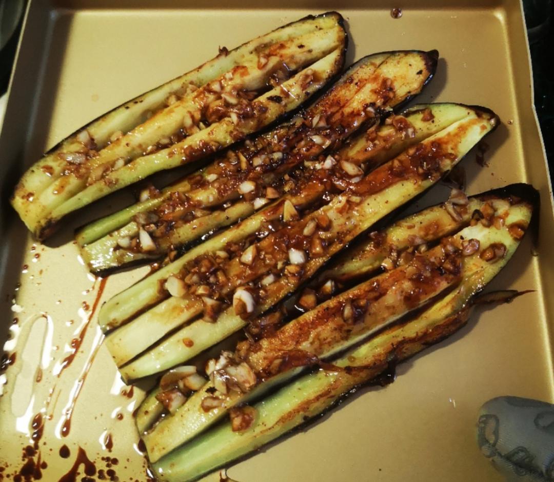 蒜蓉烤茄子【烤肉锅食谱12月】