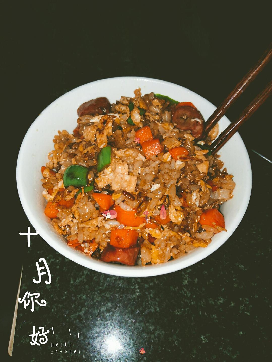 青椒胡萝卜鸡蛋炒饭