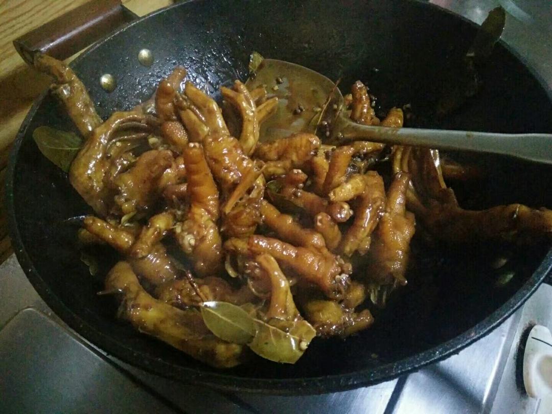 红烧鸡爪