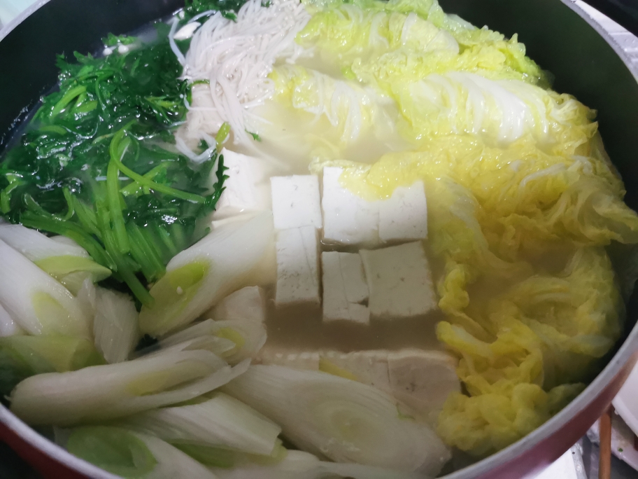 日式什锦蔬菜火锅的做法