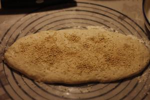 天然酵种芝麻茴香面包棒（消耗酵种）的做法 步骤9