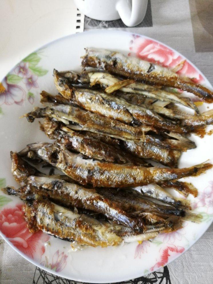 candy-7asia做的快手香煎多春鱼