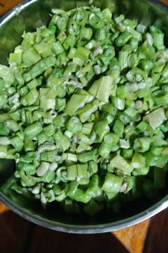 酸豆角炒肉末                (不用腌制的)