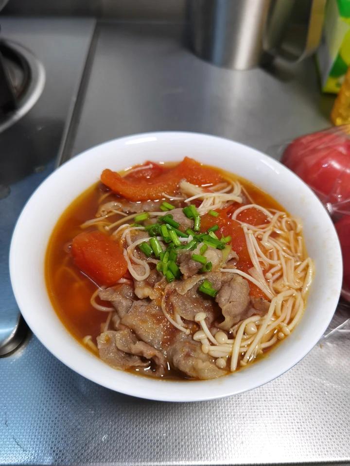 无敌下饭的番茄金针菇肥牛‼️做法简单0失败
