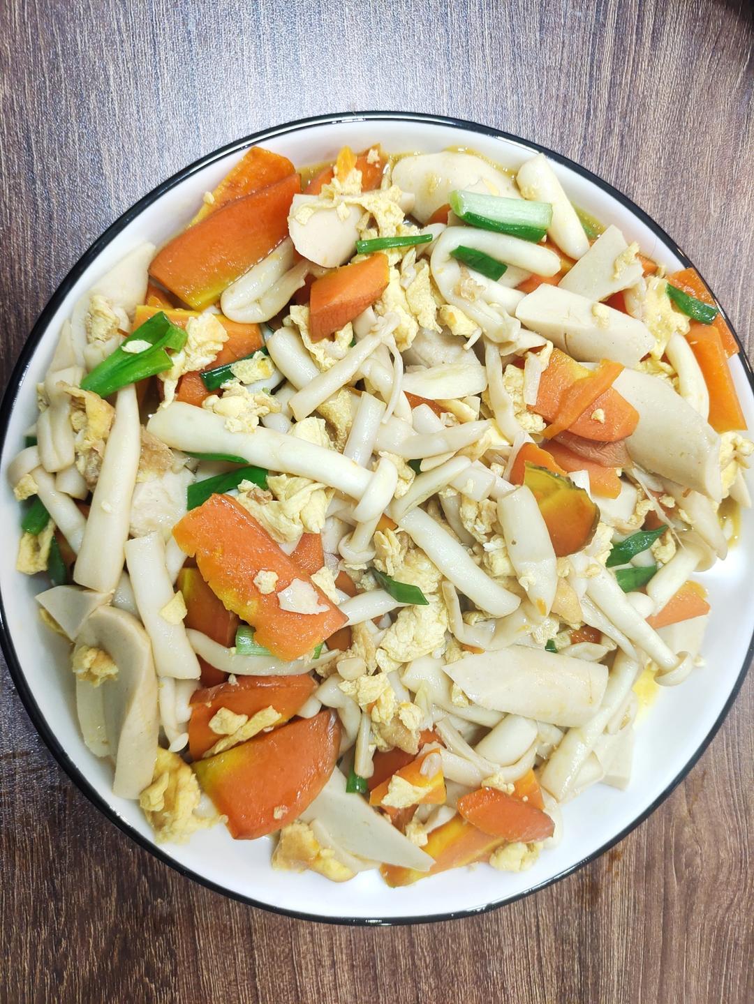鸡蛋炒海鲜菇